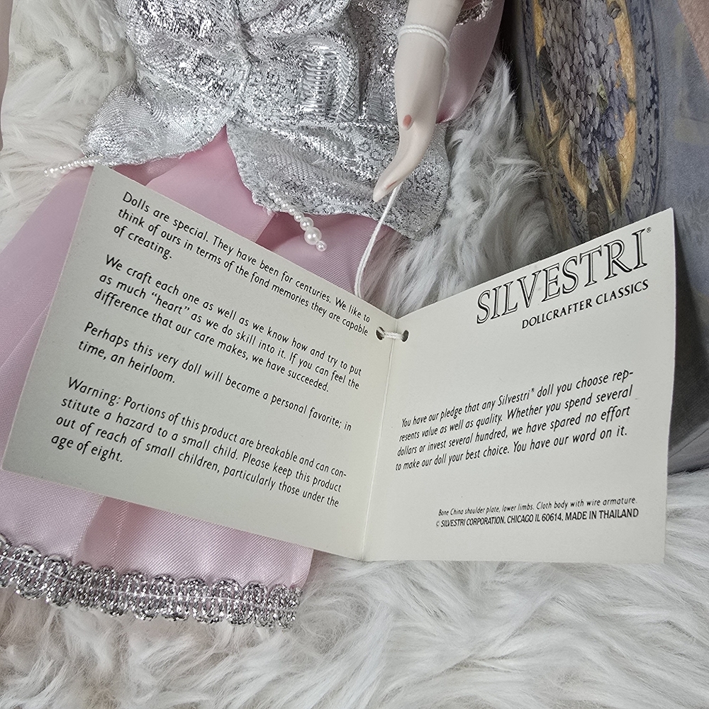 Silvestri Vintage Porcelain Doll - Picture 8 of 17